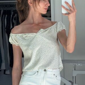 Brandy Melville Floral Off-Shoulder Top